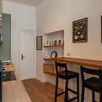 CS Central Station Termini 6pax Apartment